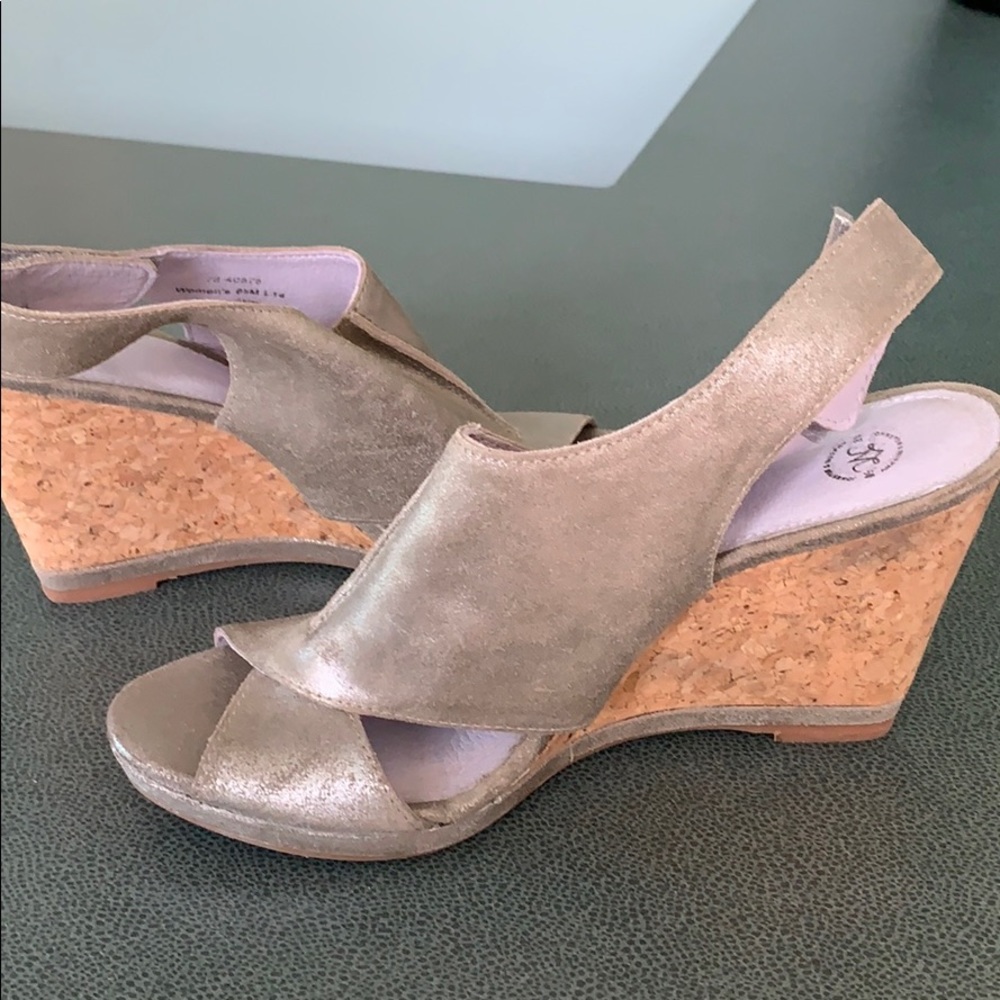 Johnson Murphy Wedge